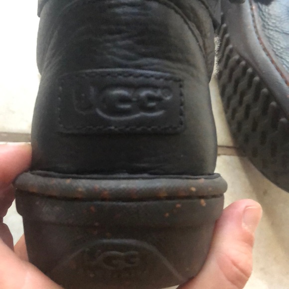 Black leather UGG booties W8 - Picture 2 of 5